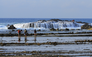 Pantai Karang Taraje Lebak Banten