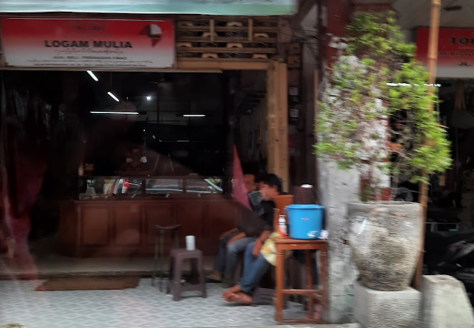 Toko Emas Logam Mulia Klungkung - Lihat Lokasi Maps